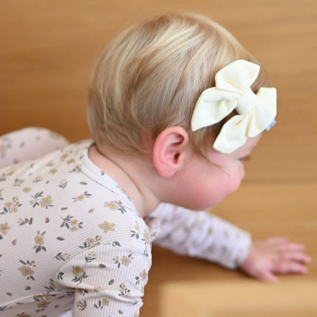 Oat Butterfly Clip Bow - Little Venture Co.
