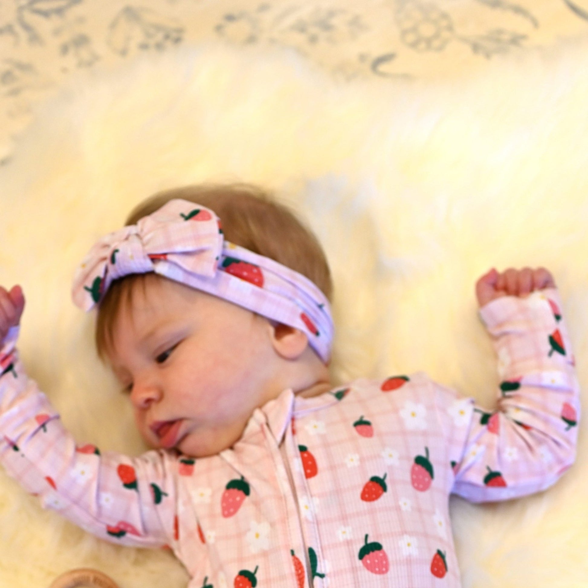 Strawberries Bow - Little Venture Co.